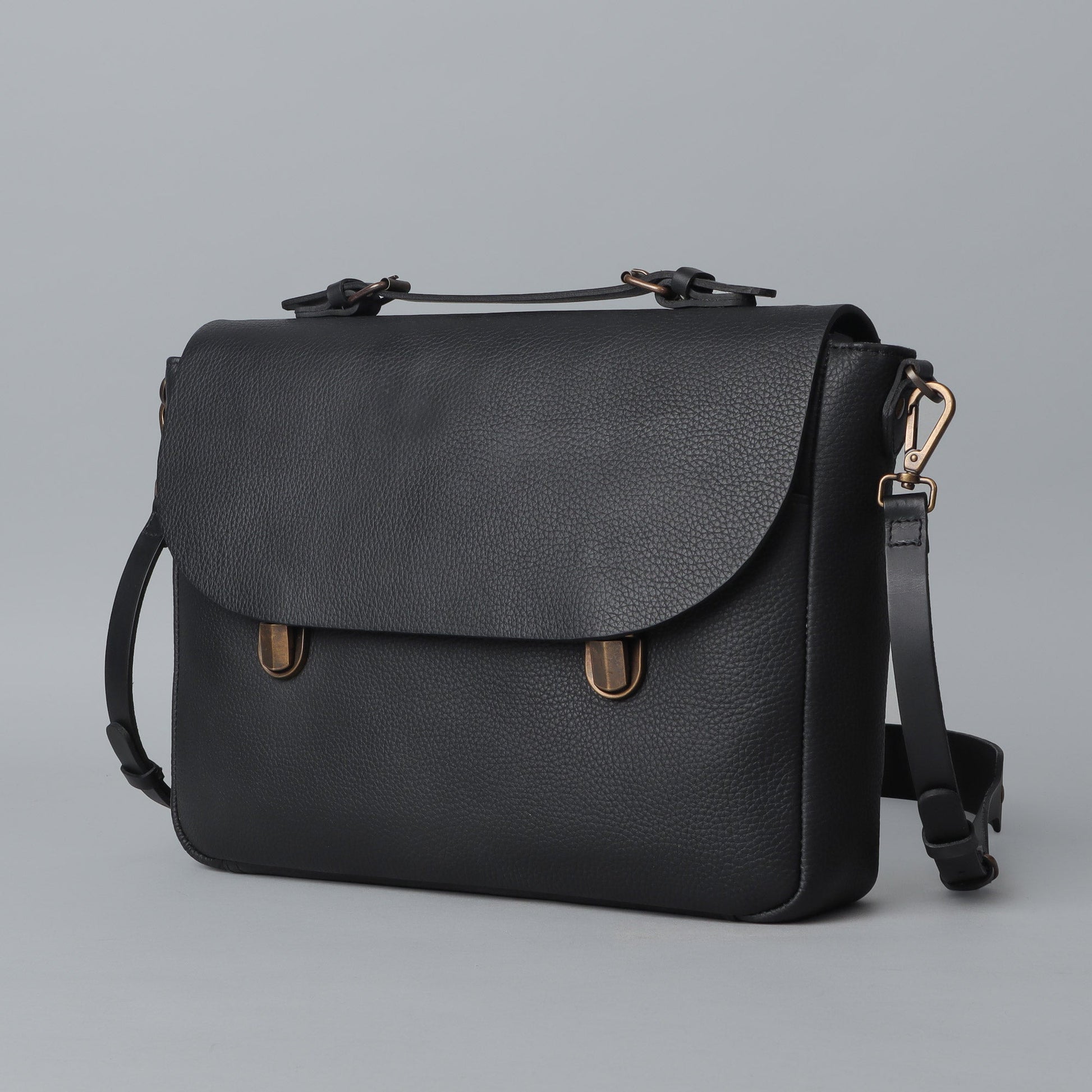 London Leather Briefcase Handcrafted with Natural and Sustainable Materials including Spacious Laptop Compartment